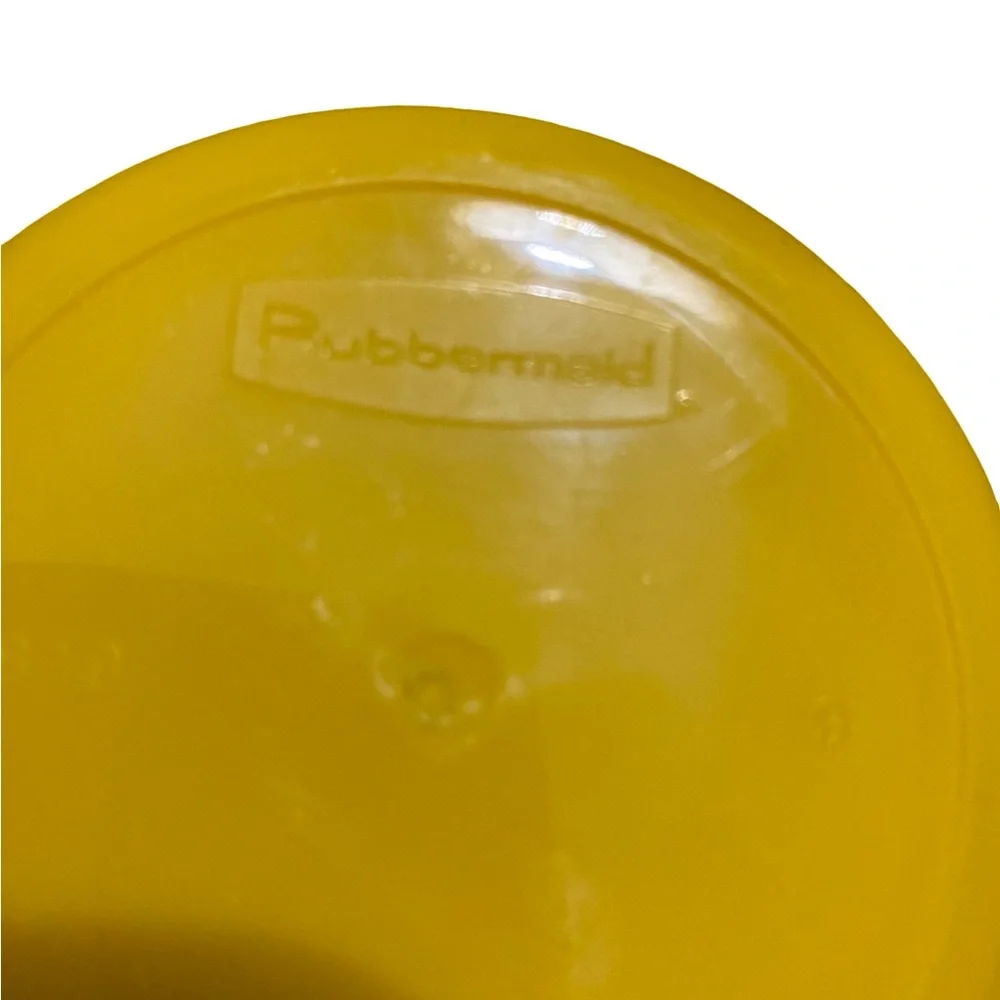 Vintage Rubbermaid Yellow Ribbed Plastic Tumblers & Cups Retro - Set of 4